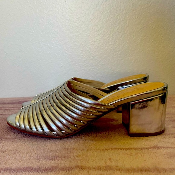 SCHUTZ metallic silver kitten heel slides - Picture 4 of 8